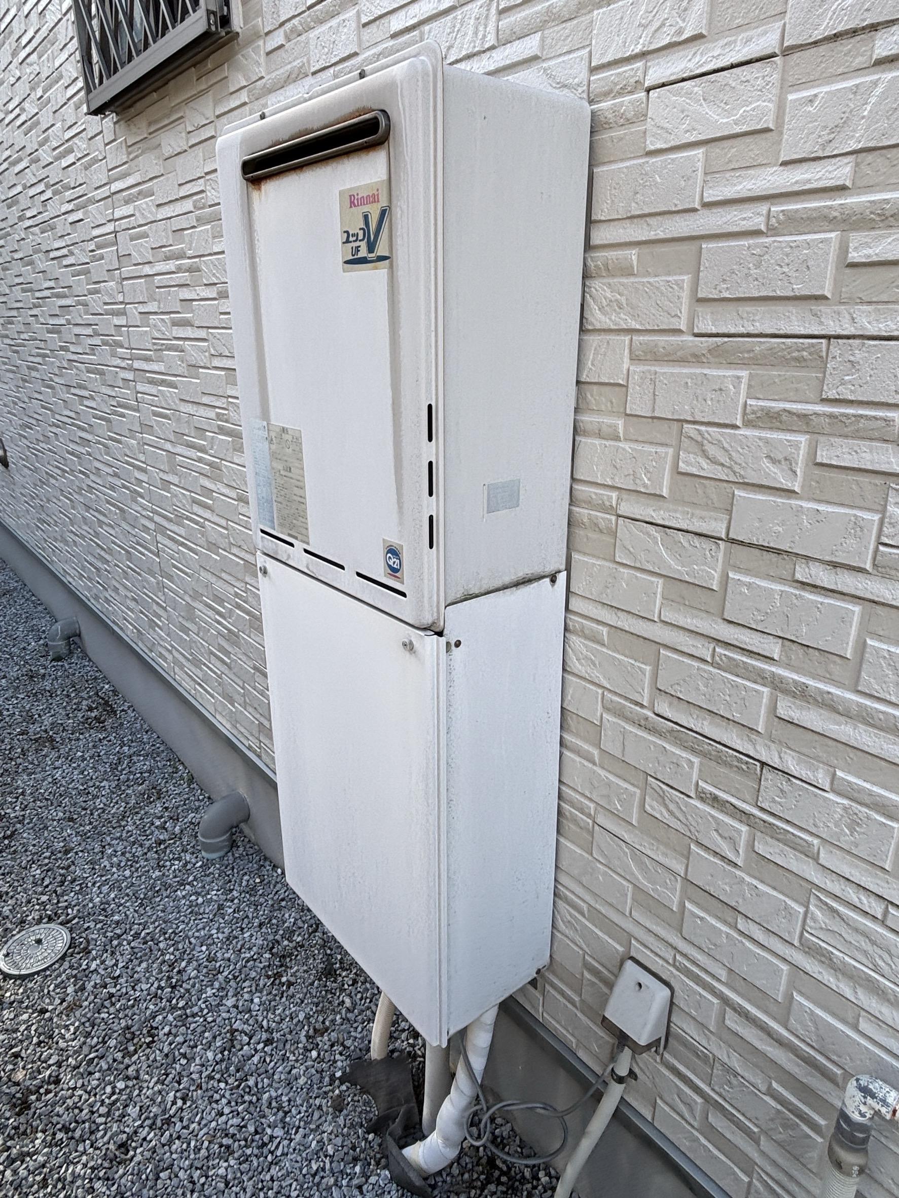 埼玉県川口市E様リンナイ製ガス給湯器交換事例事例工事前写真