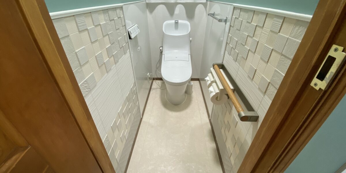 トイレリフォームはどこに頼む?依頼先5種類の違いと工事別の選び方